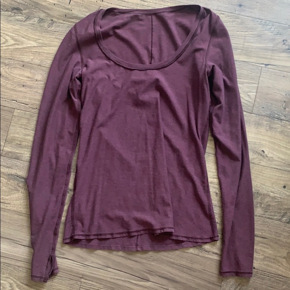 Lululemon top